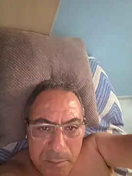 Snapshot of abdelhak33 chatting on 03-21-26, 06:45 abdelhak33 online show from 03-21-26, 06:45