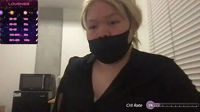 Snapshot of Jessica-Aine chatting on 12-18-24, 02:28 Jessica-Aine online show from 12-18-24, 02:28