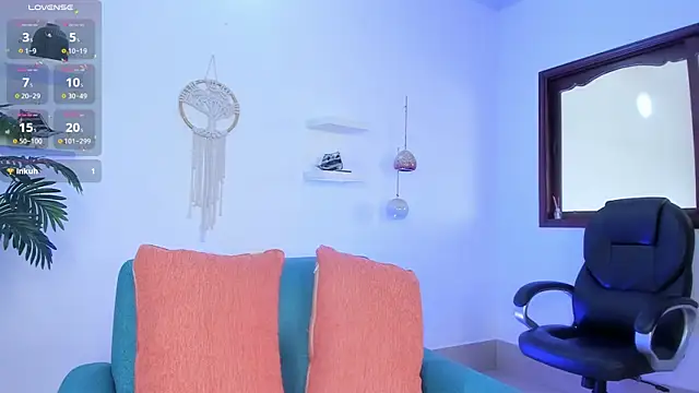 Snapshot of saray_halam chatting on 09-22-25, 06:14 saray halam online show from 09-22-25, 06:14