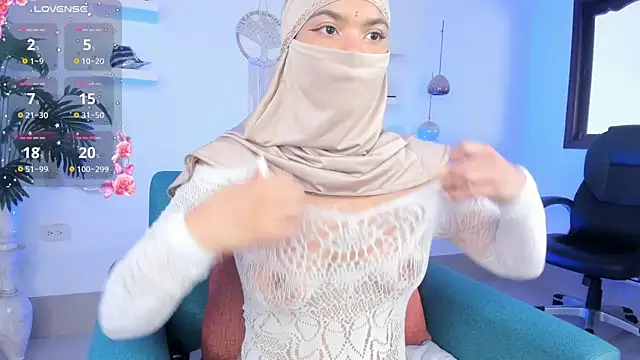 Snapshot of saray_halam chatting on 10-03-25, 06:09 saray halam online show from 10-03-25, 06:09