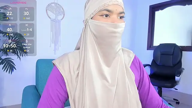 Snapshot of saray_halam chatting on 10-05-25, 06:20 saray halam online show from 10-05-25, 06:20
