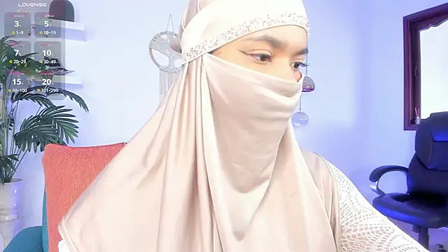 Snapshot of saray_halam chatting on 09-18-25, 06:11 saray halam online show from 09-18-25, 06:11
