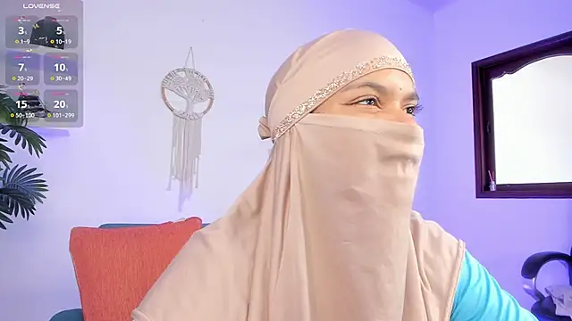 Snapshot of saray_halam chatting on 09-23-25, 06:15 saray halam online show from 09-23-25, 06:15