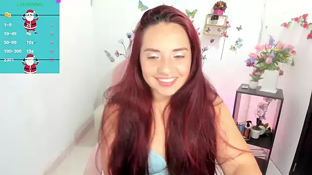 Snapshot of nicoll_crazzy chatting on 12-15-25, 02:56 nicoll crazzy online show from 12-15-25, 02:56