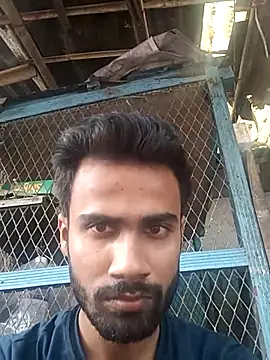 Snapshot of Skinny_Bigass_23 chatting on 10-15-25, 08:33 Skinny Bigass 23 online show from 10-15-25, 08:33