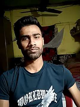 Snapshot of Skinny_Bigass_23 chatting on 03-11-25, 06:30 Skinny Bigass 23 online show from 03-11-25, 06:30