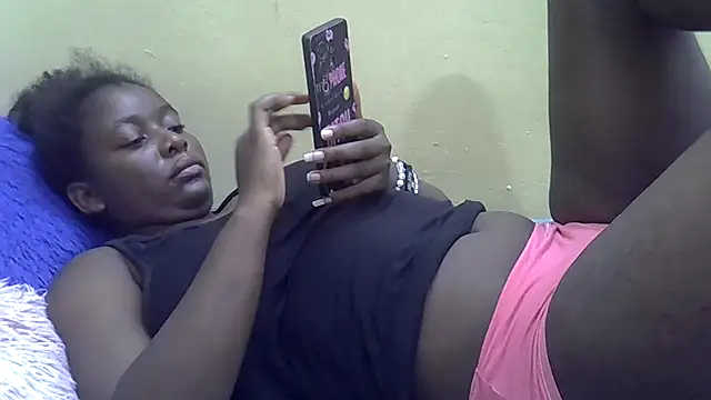 Snapshot of Harrisamor chatting on 11-28-25, 10:48 Harrisamor online show from 11-28-25, 10:48