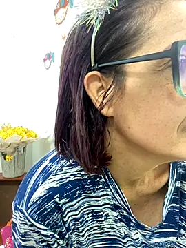 Snapshot of Goddess-Love- chatting on 10-13-25, 11:34 Goddess-Love- online show from 10-13-25, 11:34
