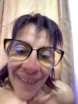 Snapshot of Goddess-Love- chatting on 09-29-25, 11:27 Goddess-Love- online show from 09-29-25, 11:27
