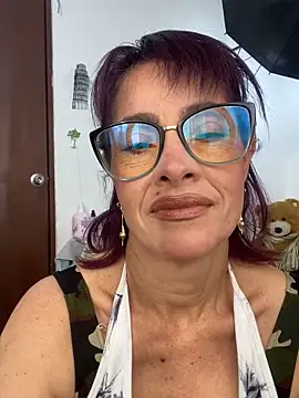 Snapshot of Goddess-Love- chatting on 10-04-25, 11:34 Goddess-Love- online show from 10-04-25, 11:34