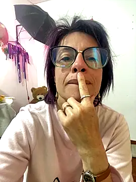 Snapshot of Goddess-Love- chatting on 10-07-25, 11:33 Goddess-Love- online show from 10-07-25, 11:33