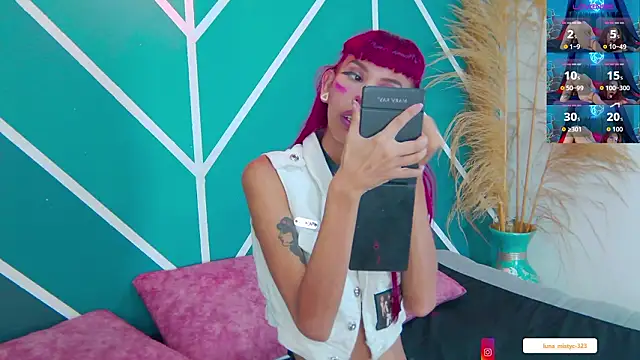 Lunamistyc online show from 03-18-26, 07:59