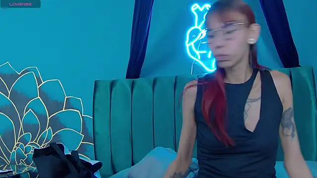 Lunamistyc online show from 12-22-25, 08:09