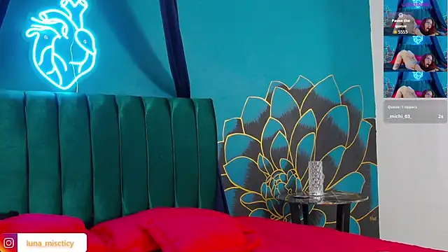 Lunamistyc online show from 10-21-25, 08:19