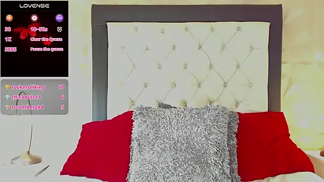 Snapshot of Valery_Diamond chatting on 03-09-25, 07:15 Valery Diamond online show from 03-09-25, 07:15