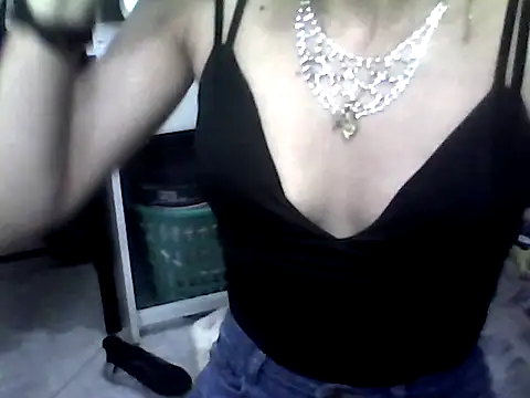 ariana crazzy online show from 03-12-25, 12:47