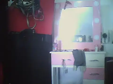 ariana crazzy online show from 01-17-26, 03:37