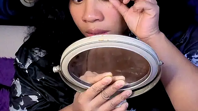 Snapshot of RoxiesObsession chatting on 03-19-25, 07:38 RoxiesObsession online show from 03-19-25, 07:38