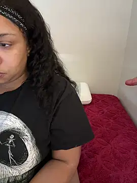 Snapshot of RoxiesObsession chatting on 02-03-25, 05:14 RoxiesObsession online show from 02-03-25, 05:14