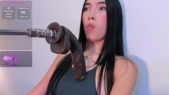sexy mich 18 online show from 04-22-26, 12:01