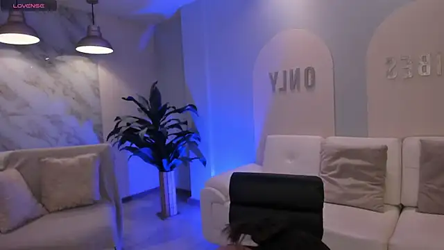 KaiaFerreira online show from 12-21-25, 11:45