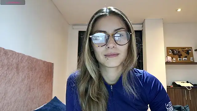 Emmy petit online show from 05-24-26, 11:37