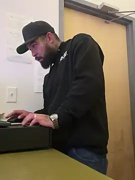 jr91esl online show from 02-01-25, 02:37