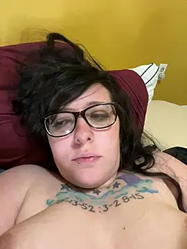 Snapshot of AshNico3 chatting on 04-27-26, 05:16 AshNico3 online show from 04-27-26, 05:16