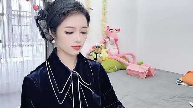 starsqimei online show from 10-19-25, 05:54