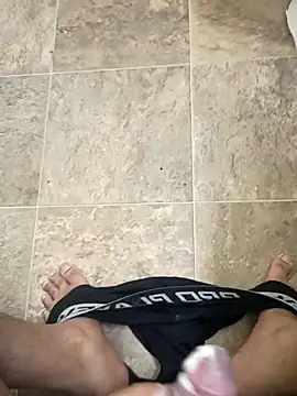 Snapshot of dvaughn3117 chatting on 01-06-26, 01:15 dvaughn3117 online show from 01-06-26, 01:15