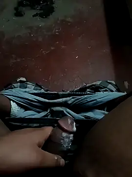 Snapshot of dvaughn3117 chatting on 01-09-25, 01:18 dvaughn3117 online show from 01-09-25, 01:18