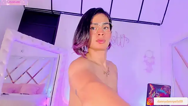 Snapshot of sweet_dannyfem chatting on 01-30-25, 05:52 sweet dannyfem online show from 01-30-25, 05:52