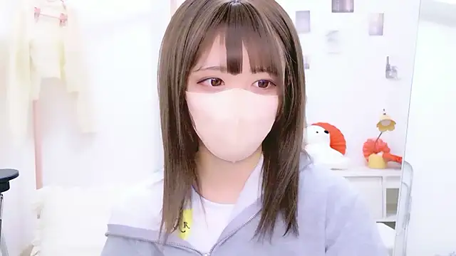 Snapshot of aki_zzz chatting on 06-15-26, 04:28 aki zzz online show from 06-15-26, 04:28