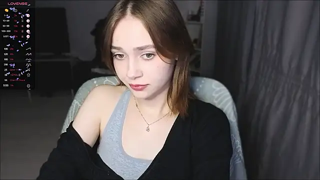 Snapshot of SweetLinaa chatting on 03-04-26, 06:04 SweetLinaa online show from 03-04-26, 06:04