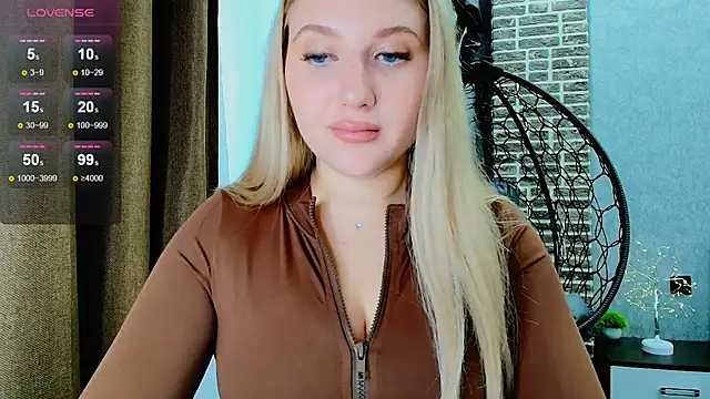 Evacadooo online show from 09-18-25, 02:47