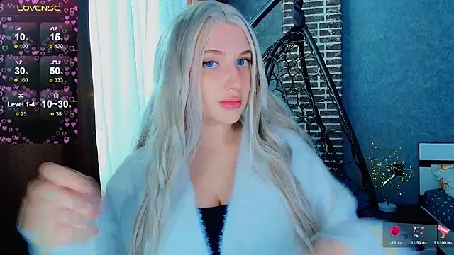 Evacadooo online show from 11-06-25, 06:39