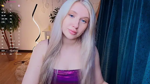 Evacadooo online show from 05-06-26, 02:59