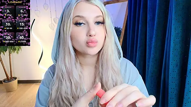 Evacadooo online show from 02-06-26, 02:40