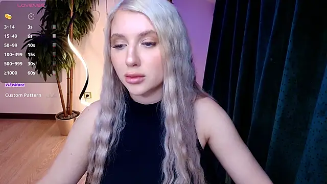 Evacadooo online show from 04-23-26, 03:46