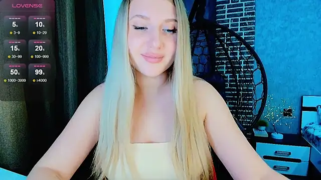 Evacadooo online show from 09-28-25, 05:58