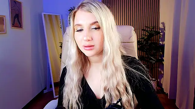 Evacadooo online show from 04-02-26, 03:35