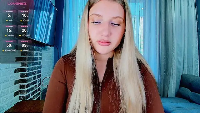 Evacadooo online show from 10-22-25, 05:40