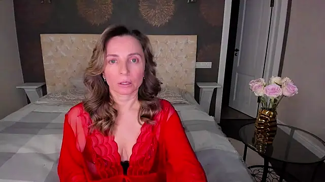 Snapshot of AllisonWilliams chatting on 12-08-24, 06:06 AllisonWilliams online show from 12-08-24, 06:06