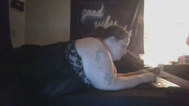Snapshot of Yourfantasy1379 chatting on 05-09-26, 12:58 Yourfantasy1379 online show from 05-09-26, 12:58