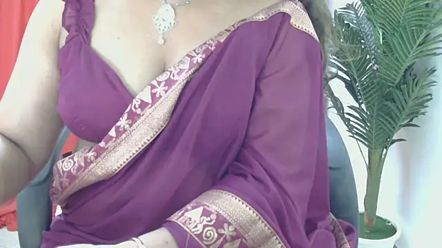 indian anu mallu online show from 11-19-25, 04:56