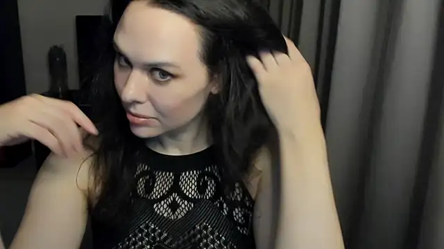 Snapshot of MollyCheiz chatting on 07-11-26, 09:15 MollyCheiz online show from 07-11-26, 09:15