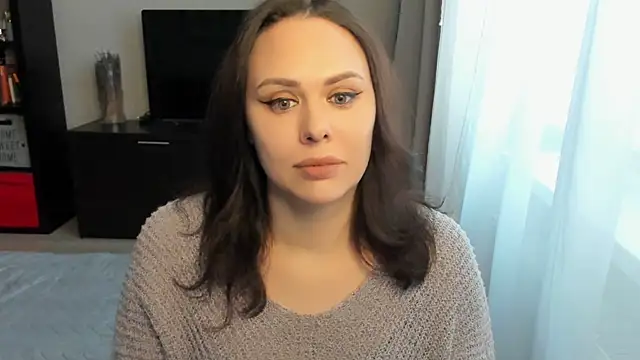 MollyCheiz online show from 11-24-25, 12:05