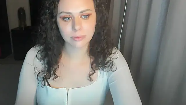 Snapshot of MollyCheiz chatting on 07-02-26, 03:23 MollyCheiz online show from 07-02-26, 03:23