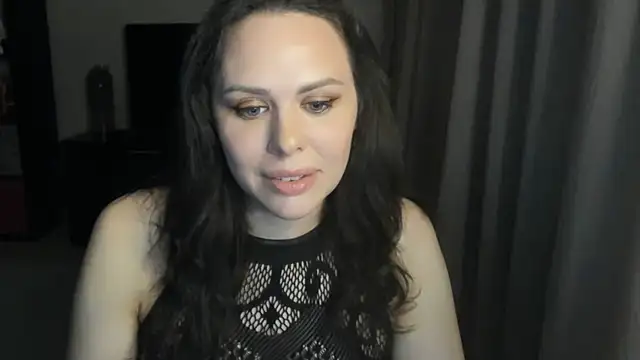 Snapshot of MollyCheiz chatting on 06-25-26, 10:59 MollyCheiz online show from 06-25-26, 10:59