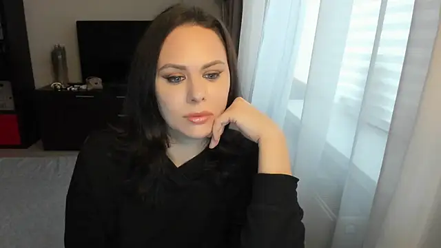 MollyCheiz online show from 10-30-25, 12:58